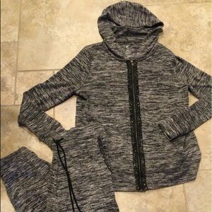 LADIES JUICY COUTURE EMBELLISHED PANTSET SIZE MEDIUM